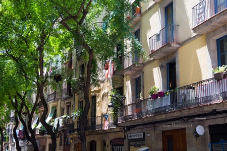 quaint little apartments | barcelona | 2015