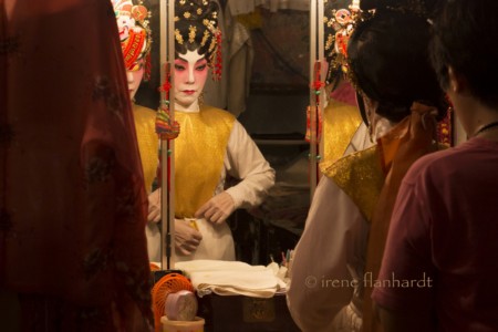 female lead ng mei ying getting dressed | 2016